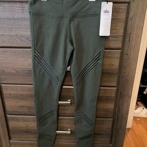 Alo leggings
